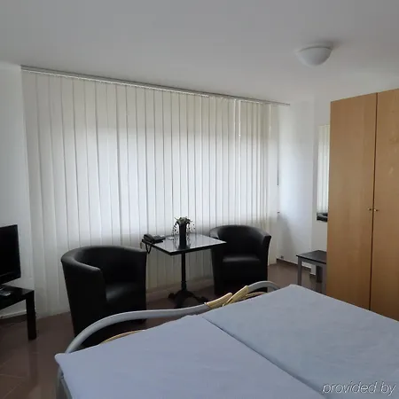 Hotel Alt Buettgen 2*