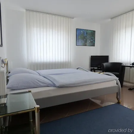 Hotel Alt Buettgen 2*