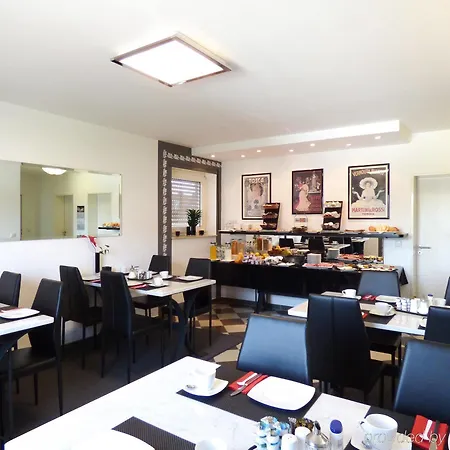 布特根阿尔特酒店 酒店
