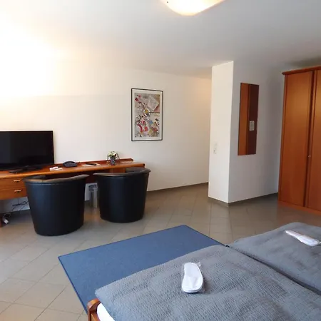 Hotel Alt Buettgen 2*