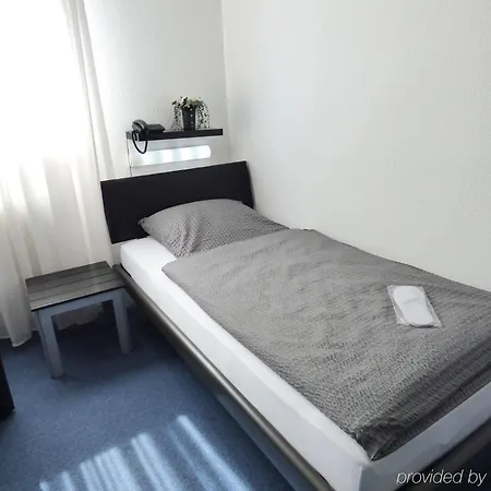 Alt Büttgen 2*