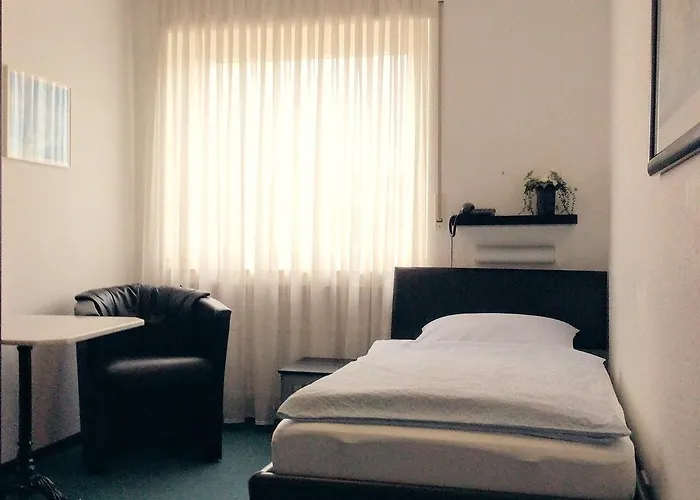 Hotel Alt Buettgen 2*