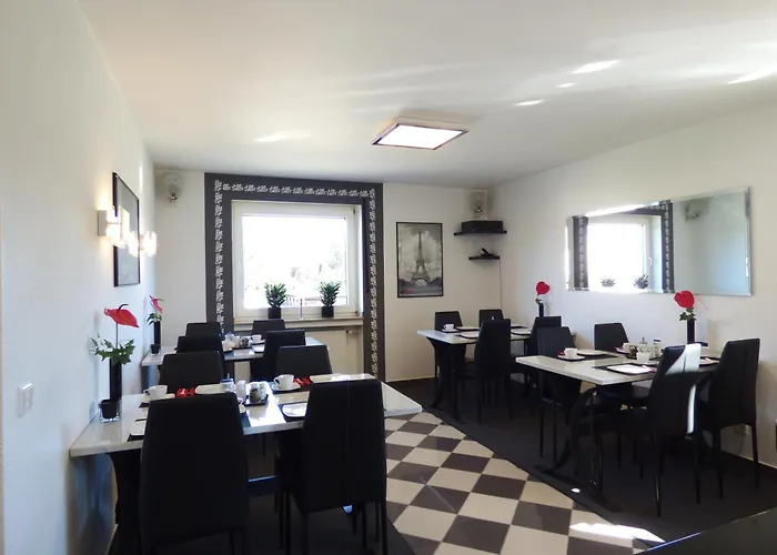 Hotell Alt Buettgen 2*